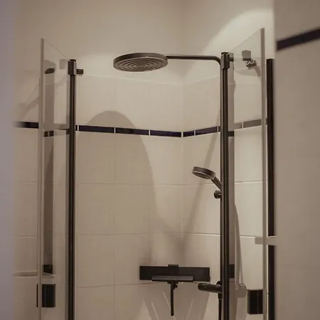 Apartamento Alter Reichshof, App 303 *
